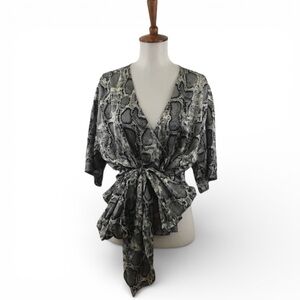 BB Dakota Python The Level Top Women’s S Faux‎ Wrap Snake Skin Animal Print NWT